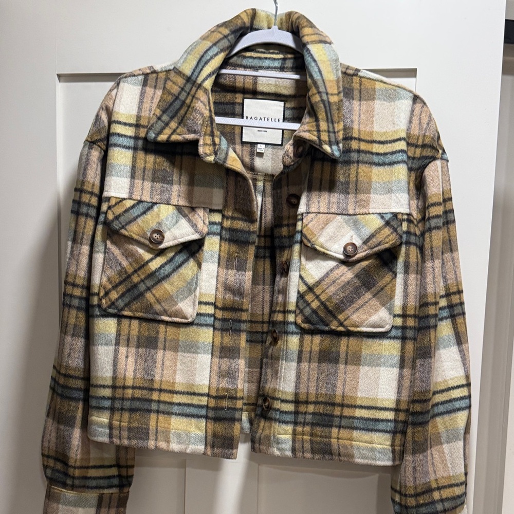 Bagatelle Women's Plaid Utility Jacket - Brown, Cream, and Yellow